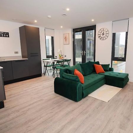 Апартаменты Deluxe 2 Bed York Flat With Gym Sleeps 6 Экстерьер фото