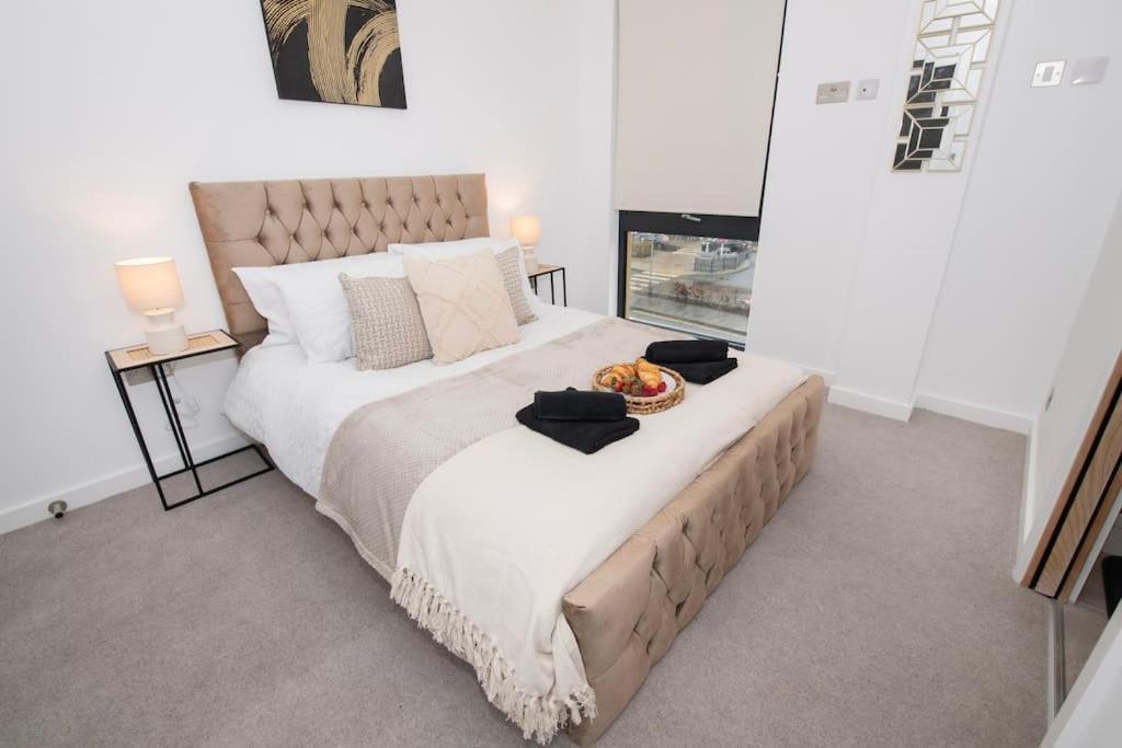 Апартаменты Deluxe 2 Bed York Flat With Gym Sleeps 6 Экстерьер фото