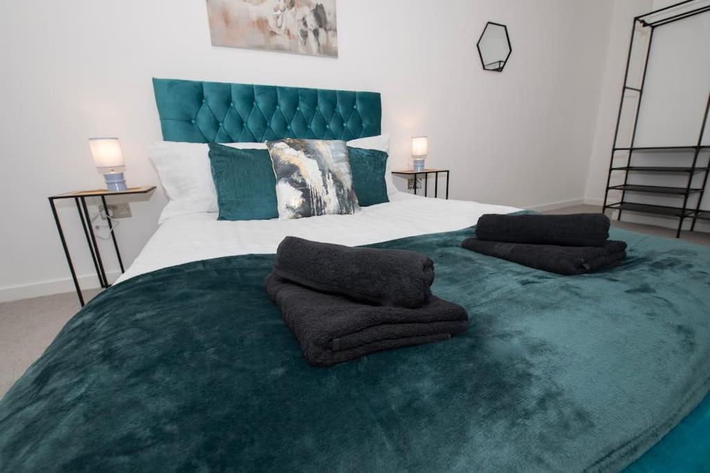 Апартаменты Deluxe 2 Bed York Flat With Gym Sleeps 6 Экстерьер фото